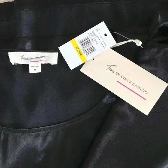 Two By Vince Camuto Blouse NWT—A1 - Picture 5 of 6